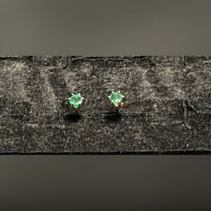 14k yellow gold green emerald Stud Earrings